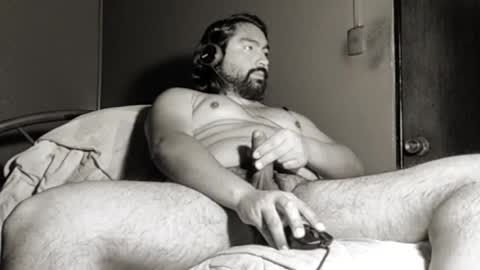 Snapshot of marcelon95 chatting on 05/18/26, 02:56 marcelon95 online show from 05/18/26, 02:56