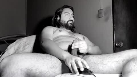 Snapshot of marcelon95 chatting on 06/16/26, 02:52 marcelon95 online show from 06/16/26, 02:52