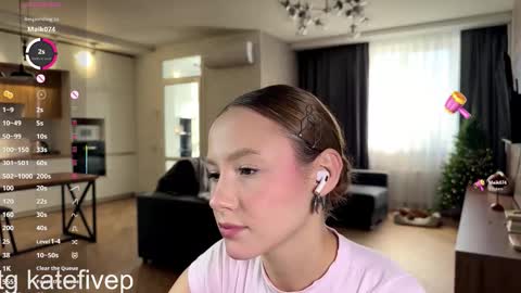 Kate online show from 01/18/26, 10:08