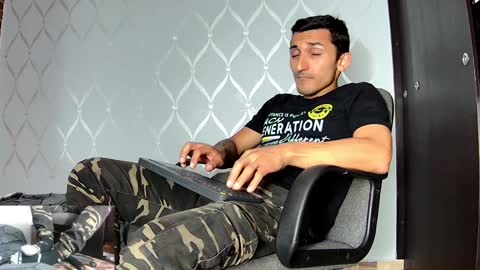 Marck  Independent model  online show from 01/27/25, 01:26