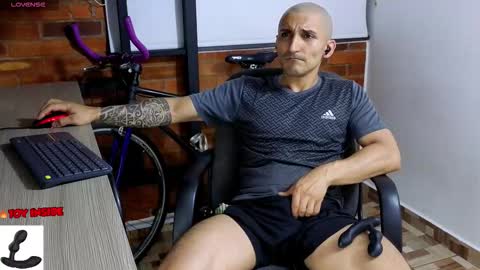 Marck  Independent model  online show from 11/14/25, 01:04