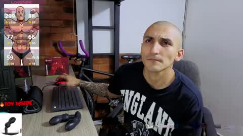 Marck  Independent model  online show from 04/12/26, 03:55