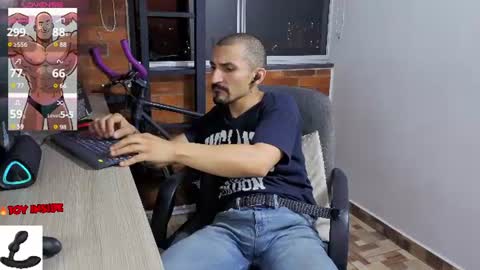 Snapshot of marckmuscle chatting on 06/11/26, 12:32 Marck Independent model online show from 06/11/26, 12:32