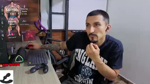 Snapshot of marckmuscle chatting on 07/19/26, 03:54 Marck Independent model online show from 07/19/26, 03:54