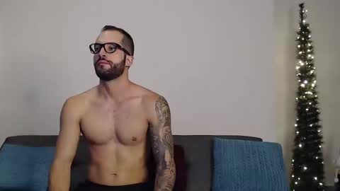 Snapshot of marcoandpolo01 chatting on 12/26/24, 03:38 Marco  Polo online show from 12/26/24, 03:38