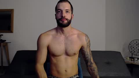 Snapshot of marcoandpolo01 chatting on 01/19/25, 12:38 Marco  Polo online show from 01/19/25, 12:38