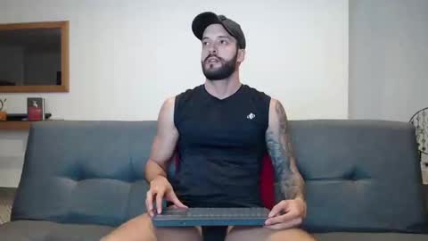 Snapshot of marcoandpolo01 chatting on 02/12/25, 01:09 Marco  Polo online show from 02/12/25, 01:09