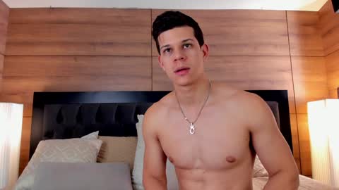 Marco Sullivan online show from 01/12/25, 04:08