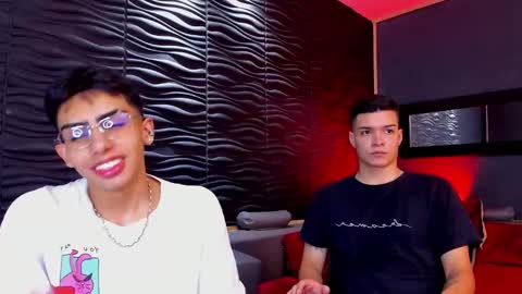 Snapshot of marcoyethan chatting on 12/15/24, 04:29 Marco and Ethan online show from 12/15/24, 04:29