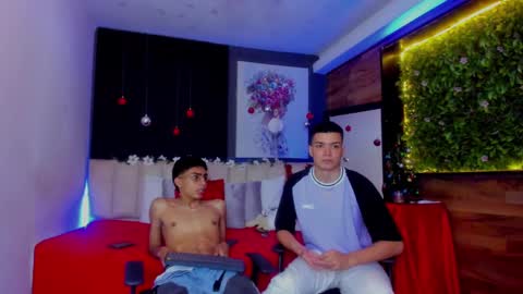 Snapshot of marcoyethan chatting on 12/16/24, 02:15 Marco and Ethan online show from 12/16/24, 02:15