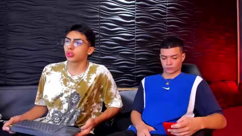 Snapshot of marcoyethan chatting on 12/23/24, 10:10 Marco and Ethan online show from 12/23/24, 10:10