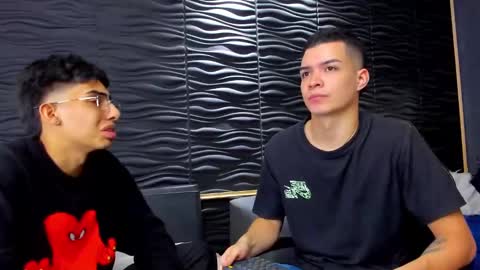Snapshot of marcoyethan chatting on 01/08/25, 04:44 Marco and Ethan online show from 01/08/25, 04:44