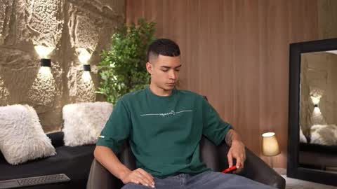 Snapshot of marcoyethan chatting on 10/01/25, 04:07 Marco and Ethan online show from 10/01/25, 04:07