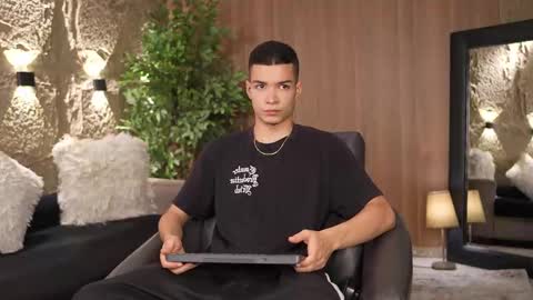 Snapshot of marcoyethan chatting on 10/09/25, 03:04 Marco and Ethan online show from 10/09/25, 03:04