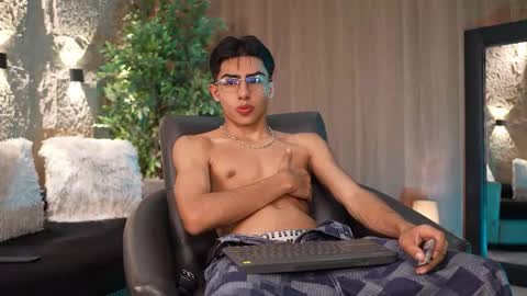 Marco and Ethan online show from 11/06/25, 07:48