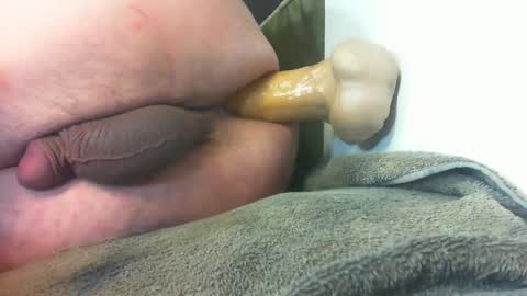 Snapshot of marcsexxy chatting on 12/27/24, 09:50 Marc online show from 12/27/24, 09:50