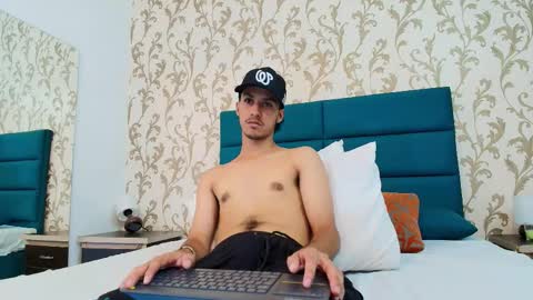 marcus_jeron online show from 10/01/25, 02:17