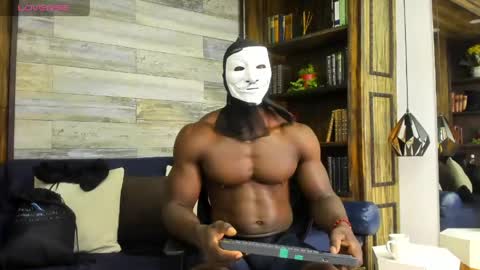 Snapshot of marcusblack_ chatting on 04/30/26, 03:07 Marcusssss online show from 04/30/26, 03:07