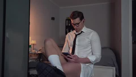 Marcus Diamond  online show from 04/21/26, 05:06