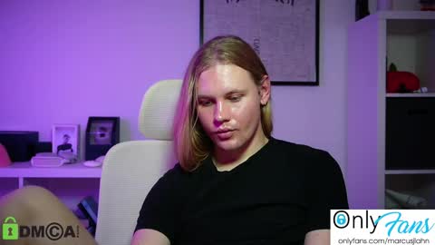 Snapshot of marcusjlahn chatting on 10/24/25, 01:13 marcusjlahn online show from 10/24/25, 01:13