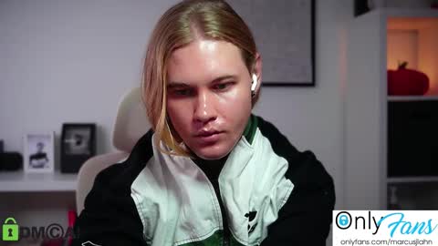 Snapshot of marcusjlahn chatting on 10/28/25, 12:14 marcusjlahn online show from 10/28/25, 12:14