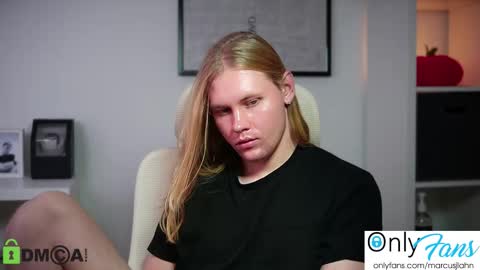 Snapshot of marcusjlahn chatting on 10/31/25, 12:11 marcusjlahn online show from 10/31/25, 12:11