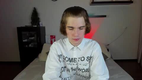 Snapshot of marcusjones1 chatting on 12/17/24, 10:11 Marcus Jones online show from 12/17/24, 10:11