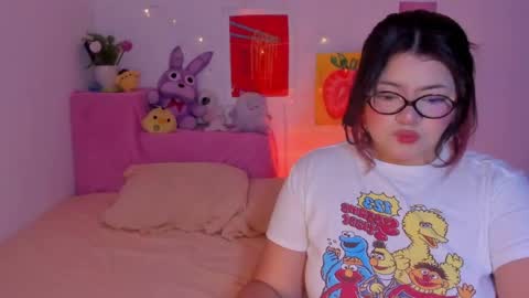 Snapshot of marcy_grey chatting on 04/14/26, 01:22 danna online show from 04/14/26, 01:22
