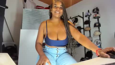 Snapshot of mareiaa chatting on 02/16/26, 03:30 Mareia online show from 02/16/26, 03:30