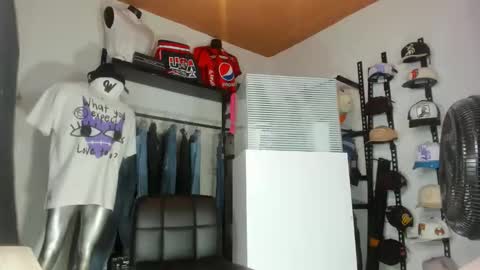 Snapshot of mareiaa chatting on 03/22/26, 07:06 Mareia online show from 03/22/26, 07:06