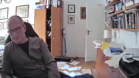 marginalie online show from 02/20/25, 10:05