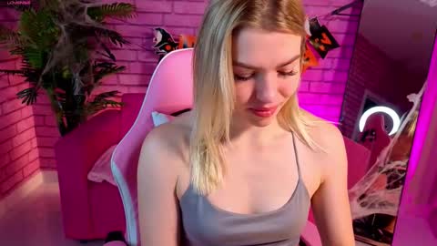 margo_robbbie online show from 10/25/25, 01:13