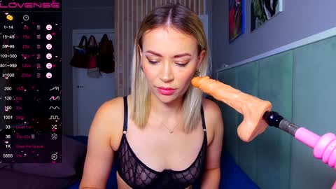 Snapshot of margohotty chatting on 12/05/24, 05:26 Margo for you online show from 12/05/24, 05:26