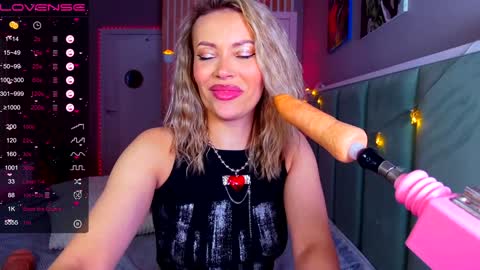 Snapshot of margohotty chatting on 01/30/25, 07:50 Margo for you online show from 01/30/25, 07:50