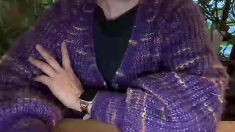 Elle online show from 01/09/26, 01:25