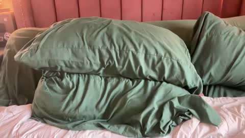 Elle online show from 03/24/26, 03:06