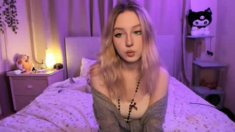 Snapshot of margorozentals chatting on 09/09/25, 08:30 Margo online show from 09/09/25, 08:30