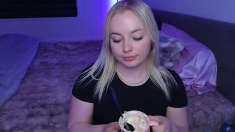 margot_robbie7 online show from 02/26/26, 12:53