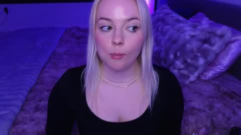 margot_robbie7 online show from 03/06/26, 12:07