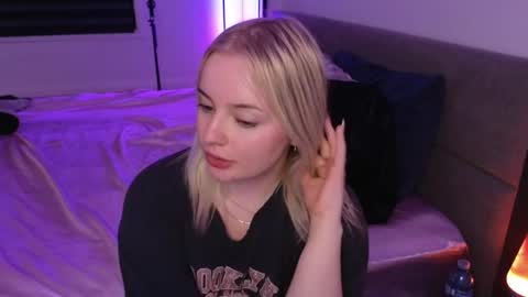 margot_robbie7 online show from 04/09/26, 01:27