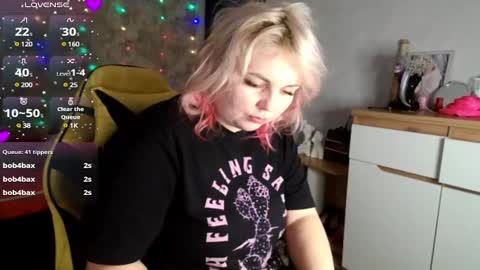 Mari online show from 02/12/25, 09:31