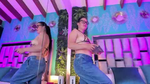 Mari online show from 04/12/26, 11:32