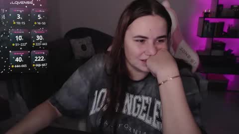 mari moore online show from 11/25/25, 07:41