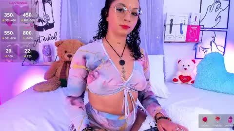 Mari Sweett  online show from 05/11/26, 07:33