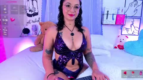 Mari Sweett  online show from 05/28/26, 05:10