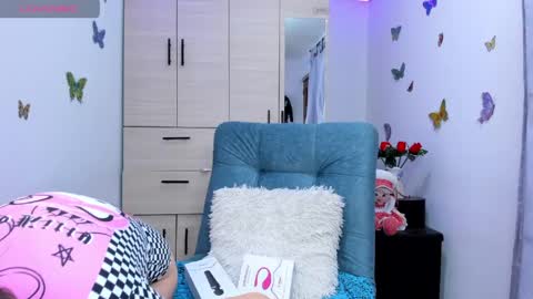 Maria camila online show from 04/18/26, 07:07