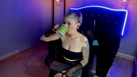 Maria fernanda online show from 01/13/25, 06:38