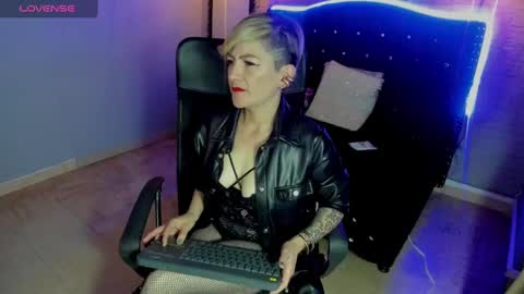 Maria fernanda online show from 01/24/25, 10:51