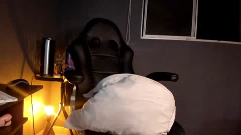 Snapshot of maria_isabells chatting on 01/24/25, 05:10 Maria Isabell  online show from 01/24/25, 05:10