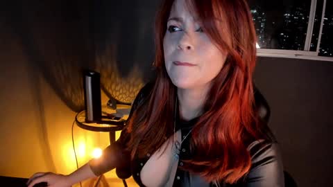 Snapshot of maria_isabells chatting on 02/03/25, 01:30 Maria Isabell  online show from 02/03/25, 01:30